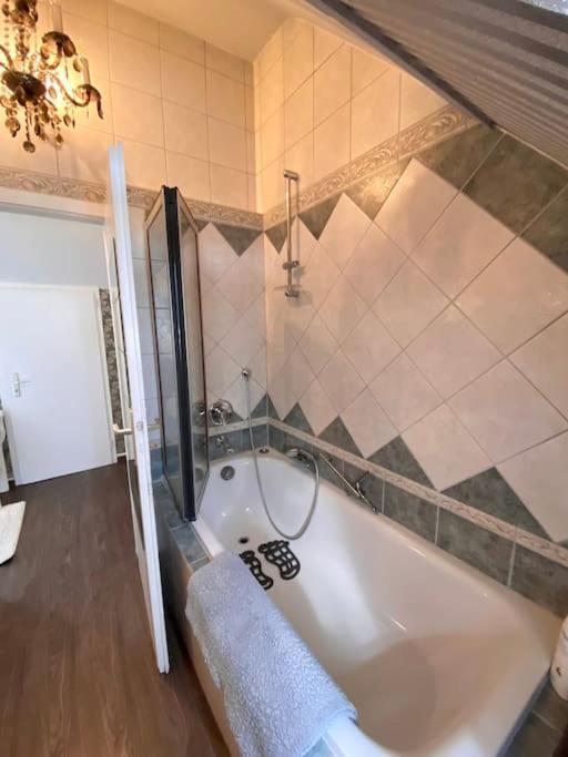 Light Flow Stylish Attic House. M. Balcony Rastatt Εξωτερικό φωτογραφία