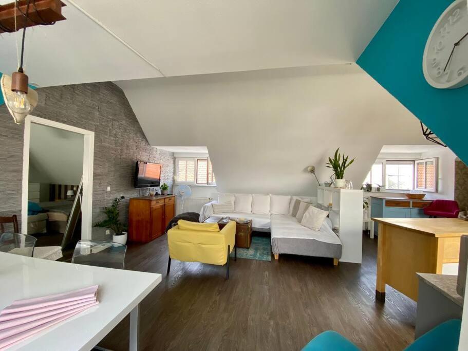 Light Flow Stylish Attic House. M. Balcony Rastatt Εξωτερικό φωτογραφία